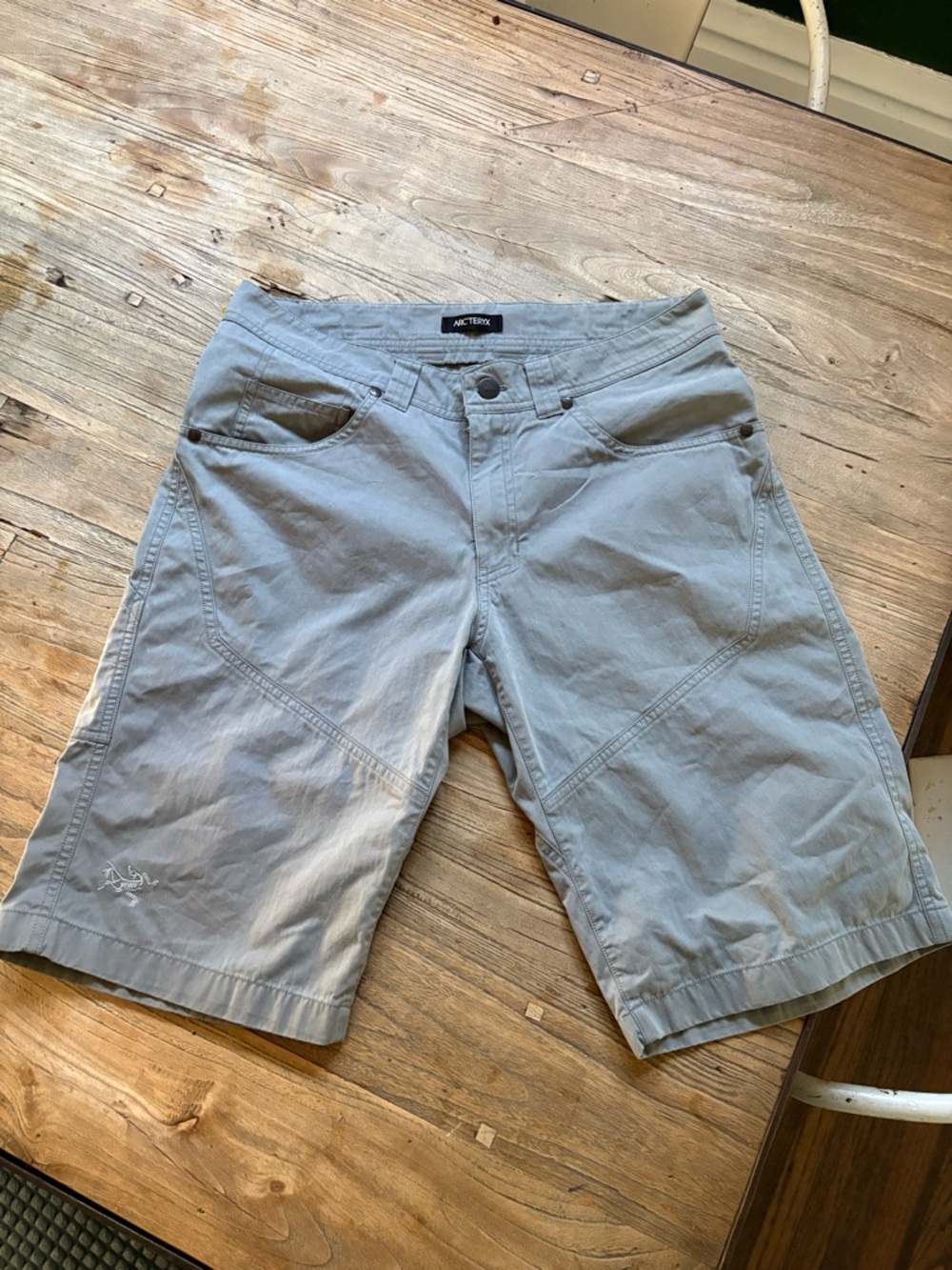 Arc'teryx Men’s Light Gray Outdoor Shorts